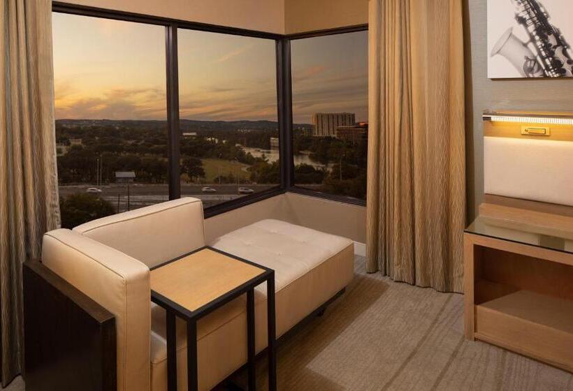 חדר סטנדרט עם מיטת קינג, Hyatt Regency Austin