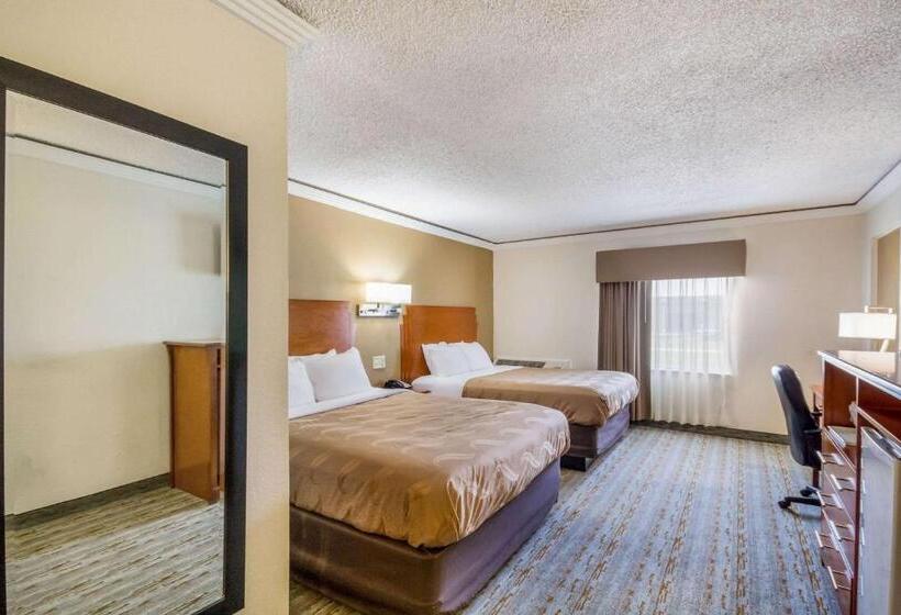 Номер Стандарт Адаптированный для Инвалидов, Quality Inn & Suites Kansas City   Independence I 70 East