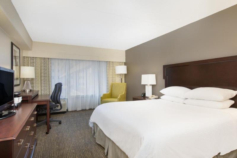 اتاق استاندارد با تخت بزرگ, Wyndham Philadelphia Historic District