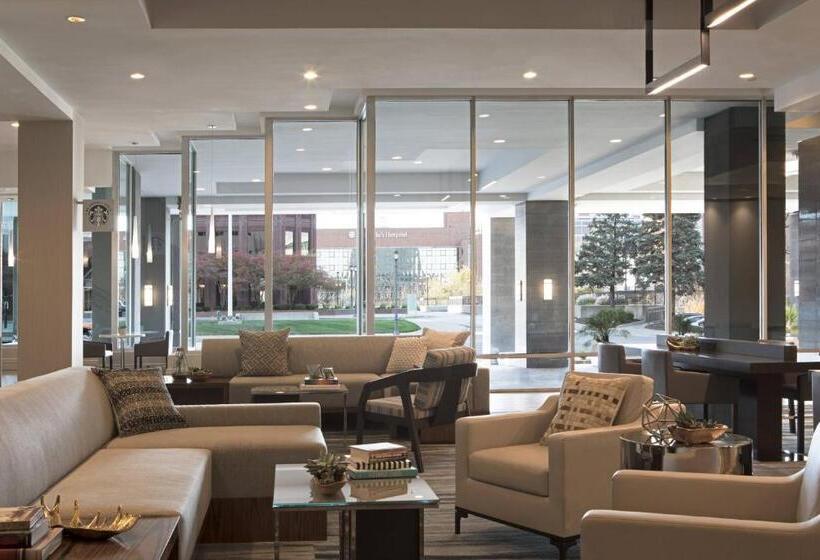 豪华房间, Kansas City Marriott Country Club Plaza