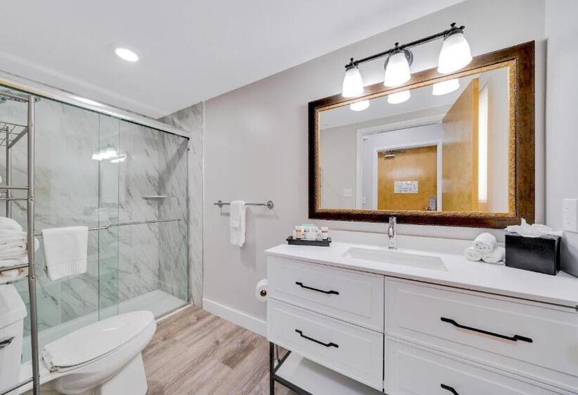 اتاق استاندارد, Montreal Beach Resort