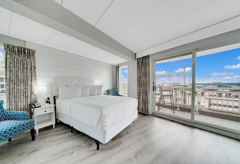 اتاق استاندارد با تراس و چشم‌انداز دریا, Montreal Beach Resort