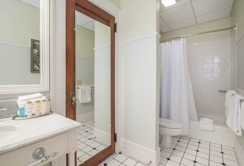 Номер Стандарт 2 Двуспальные Кровати, Omni Mount Washington Resort & Spa