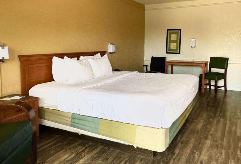 Стандартный Номер Кровать Кинг, Quality Inn Nacogdoches Near University