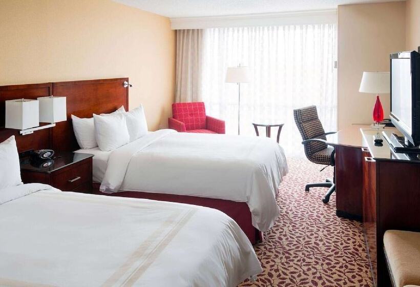 스탠다드 룸 더블 침대 2개, Wyndham Cleveland Airport