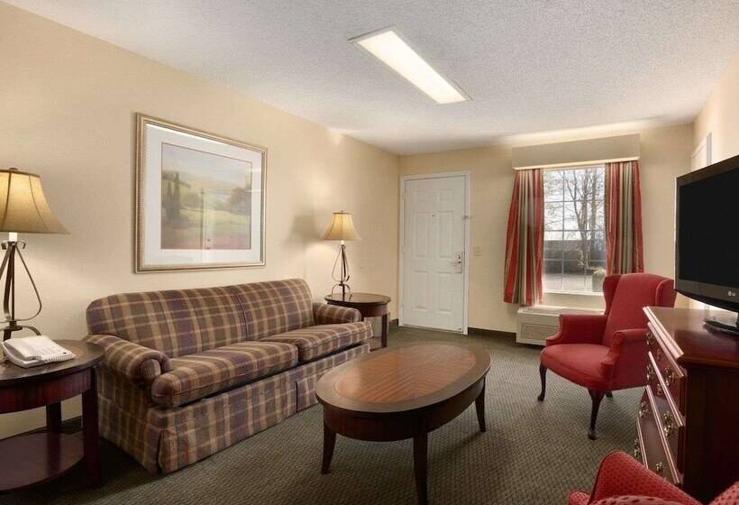 套房, Baymont By Wyndham Salem Roanoke Area