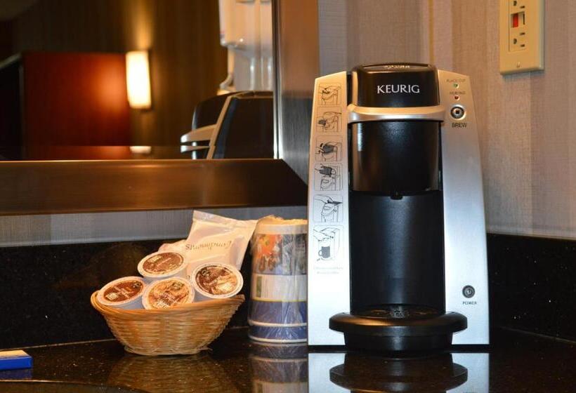 Номер Стандарт Кровать Кинг Адаптированный для Инвалидов, Best Western Cascadia Inn