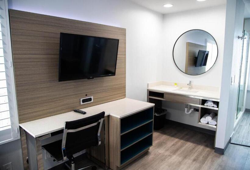 스탠다드 룸 킹사이즈 침대, Pico Rivera Inn And Suites