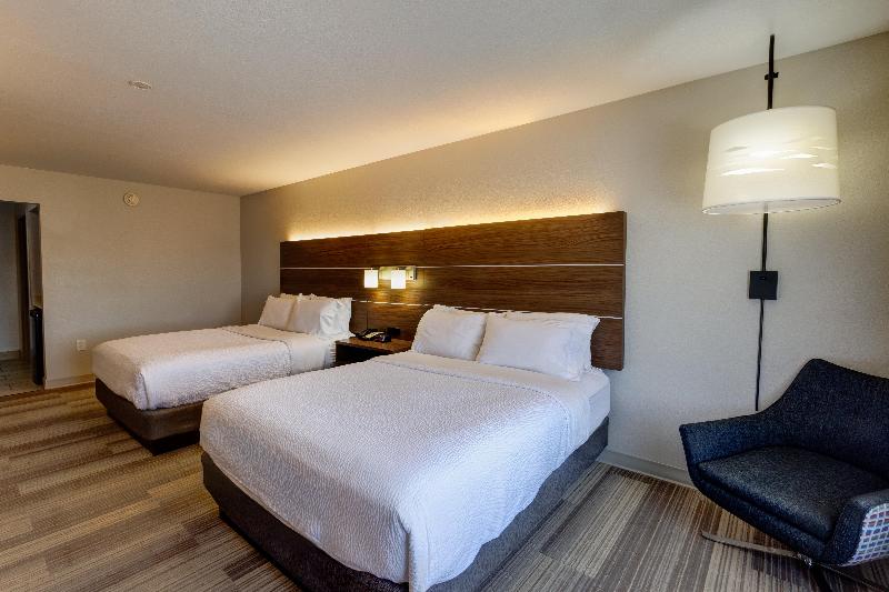 适合残疾人使用的标准间, Ramada By Wyndham Grand Forks