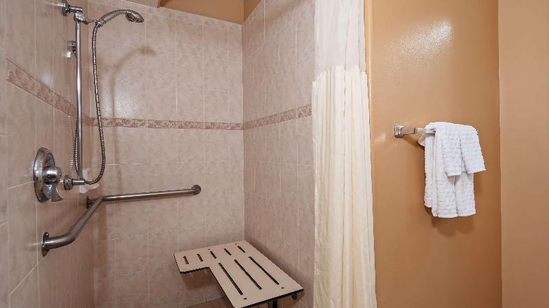 استودیو استاندارد با تخت کینگ, Beverly Wilshire, A Four Seasons