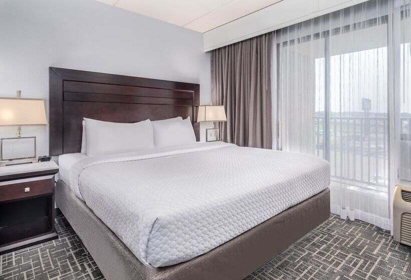 스위트, Crowne Plaza Milwaukee South, An Ihg