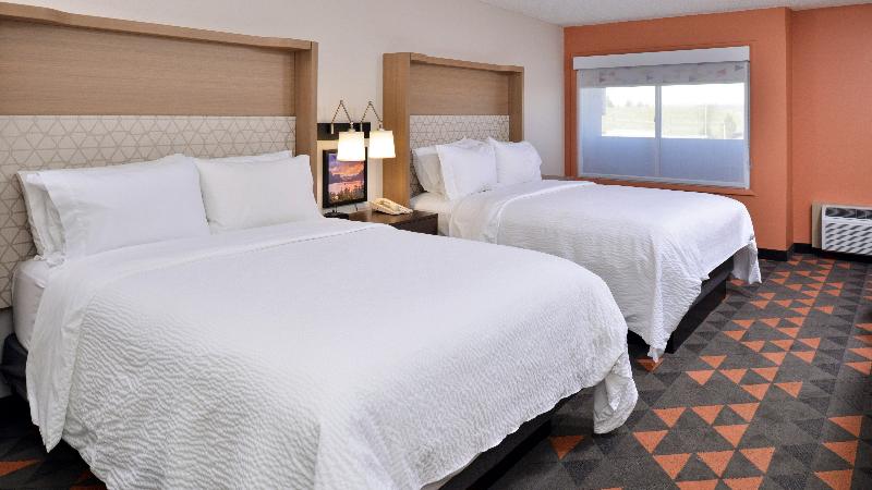 Номер Стандарт Вид на Бассейн, Holiday Inn Great Falls Convention Center, An Ihg