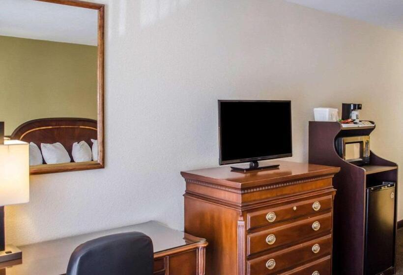 Стандартный Номер Кровать Кинг, Quality Inn & Suites Pensacola Bayview