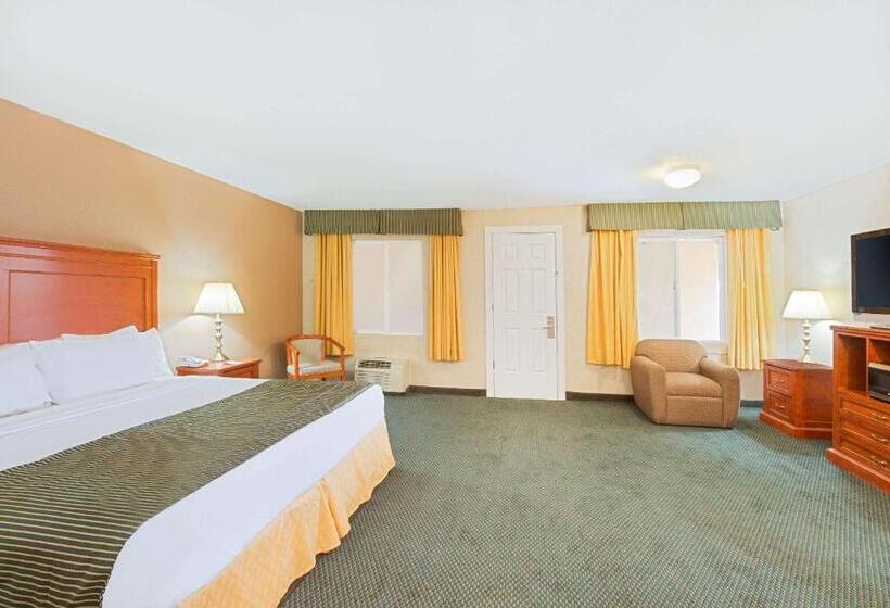 استودیو استاندارد با تخت کینگ, Ramada By Wyndham Flagstaff East