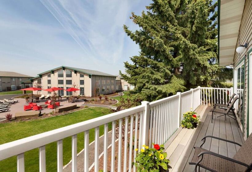 سوئیت 2 خوابه, Ramada By Wyndham Spokane Airport