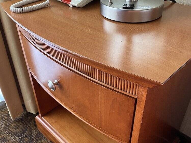 Quarto standart cama de casal, Royal Pacific Motor Inn