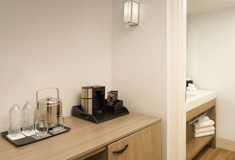 اتاق استاندارد با 2 تخت دوبل, Sheraton Pittsburgh Hotel At Station Square
