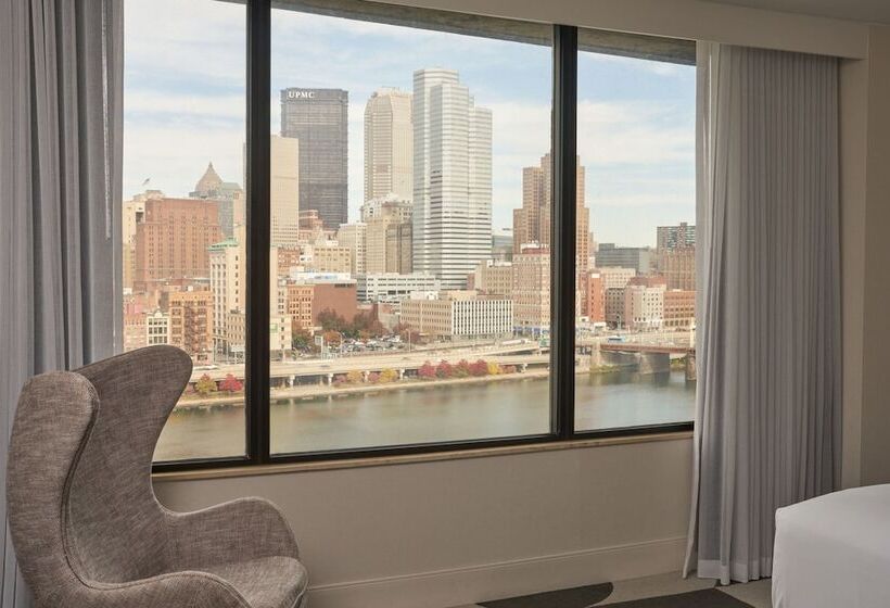 اتاق استاندارد با 2 تخت دوبل, Sheraton Pittsburgh Hotel At Station Square