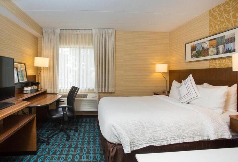 适合残疾人士使用的带超级大床的标准间, Fairfield Inn Manchesterboston Regional Airport