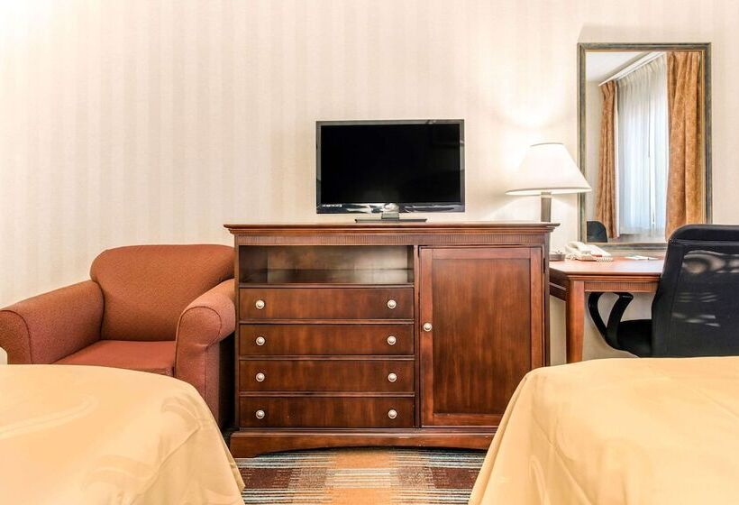 Люкс, Quality Inn & Suites Miamisburg  Dayton South