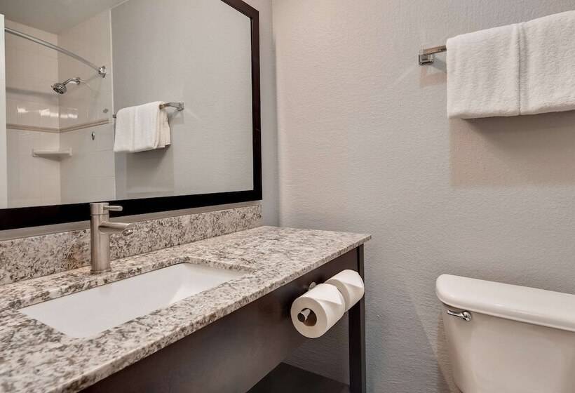 اتاق استاندارد, Richland Riverfront Hotel, Ascend Hotel Collection