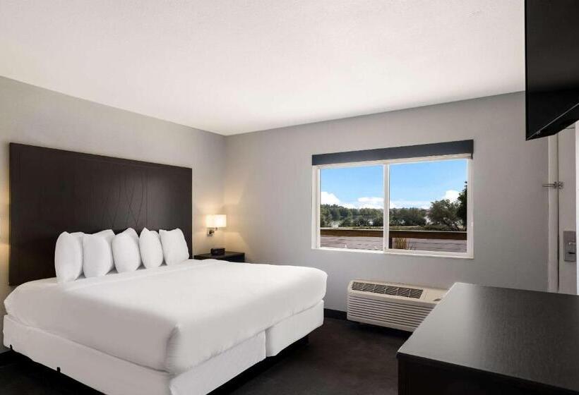 اتاق استاندارد با تخت بزرگ, Richland Riverfront Hotel, Ascend Hotel Collection
