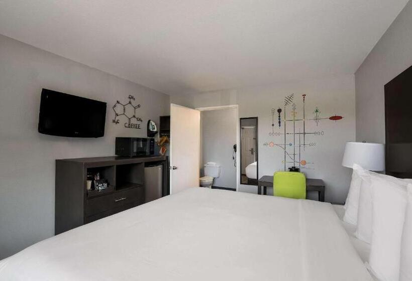 اتاق استاندارد با تخت بزرگ, Richland Riverfront Hotel, Ascend Hotel Collection