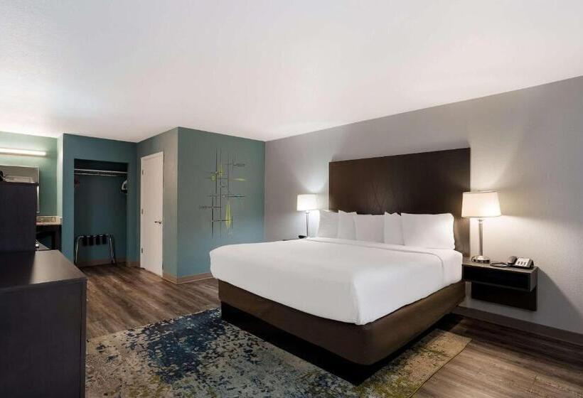 اتاق استاندارد با تخت بزرگ, Richland Riverfront Hotel, Ascend Hotel Collection