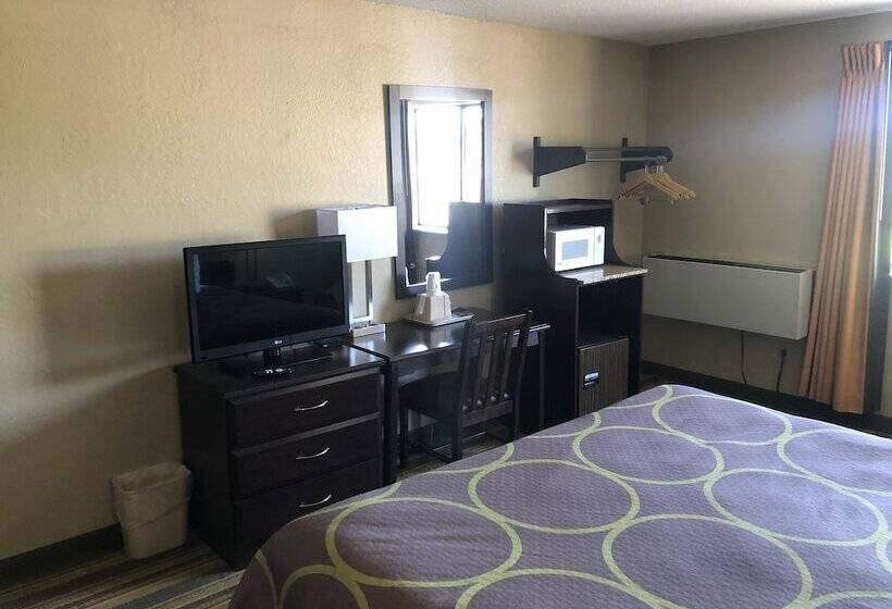اتاق استاندارد برای معلولان, Super 8 By Wyndham Topeka/wanamaker Rd/i70