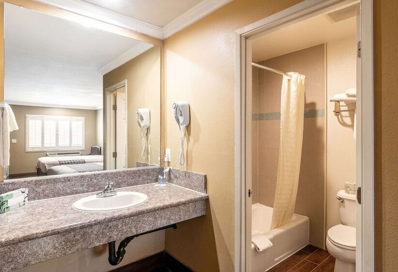 ２ダブルベッドのスタンダードルーム, Rodeway Inn Artesia Cerritos