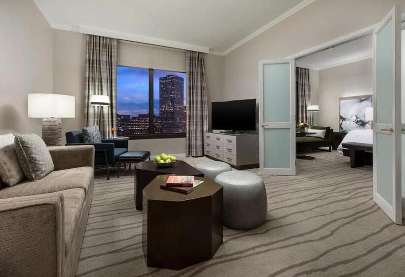 스위트 킹사이즈 침대, The Westin New Orleans