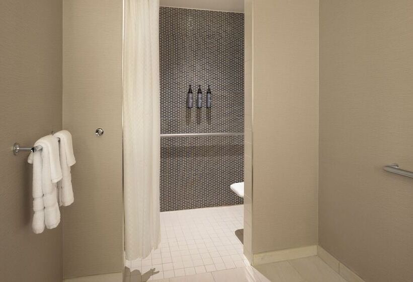 ２ダブルベッドのスタンダードルーム, The Westin South Coast Plaza, Costa Mesa