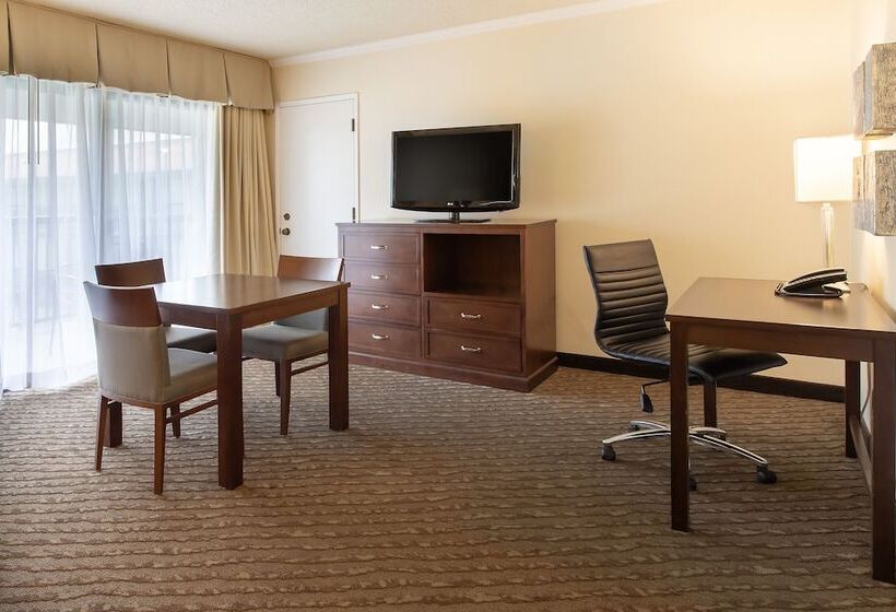 Президентский Люкс, Valley River Inn