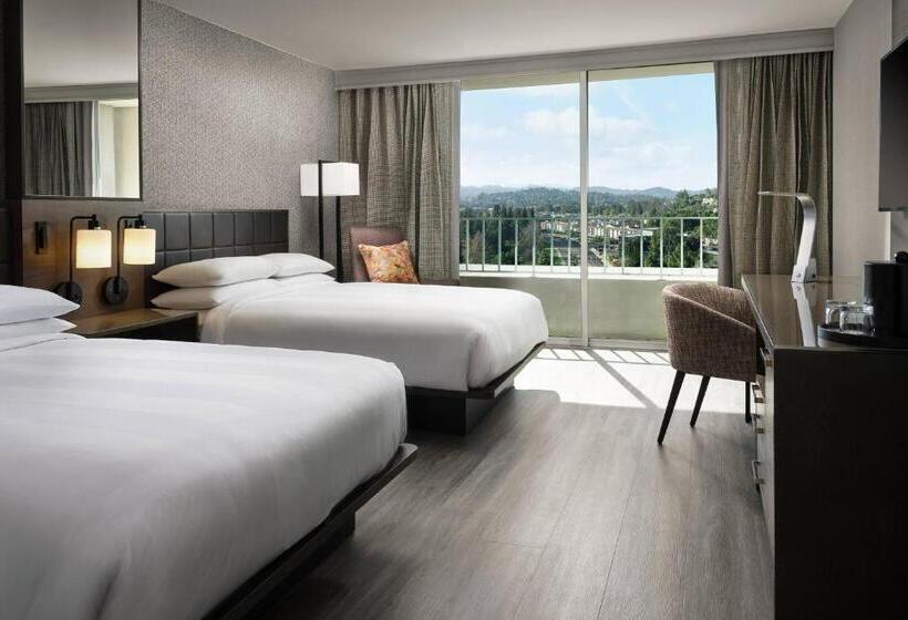 Номер Deluxe, Warner Center Marriott Woodland Hills