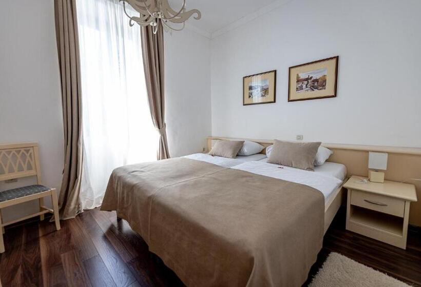 Номер Стандарт, Boutique Hotel Kaštel