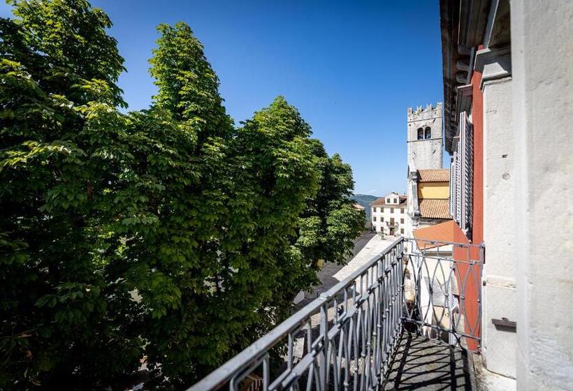 Номер Deluxe с Балконом, Boutique Hotel Kaštel