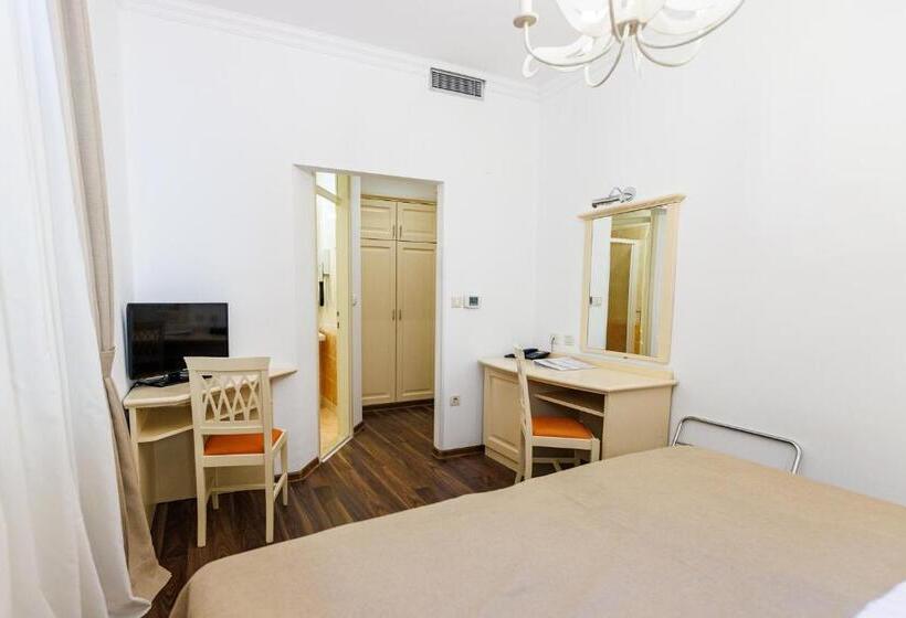 Номер Economy, Boutique Hotel Kaštel