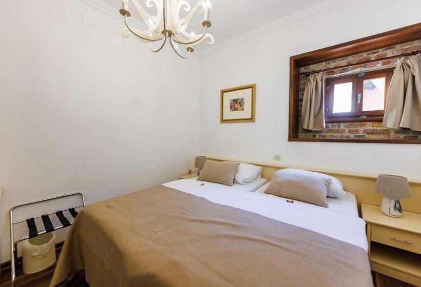 Quarto Economy, Boutique Hotel Kaštel