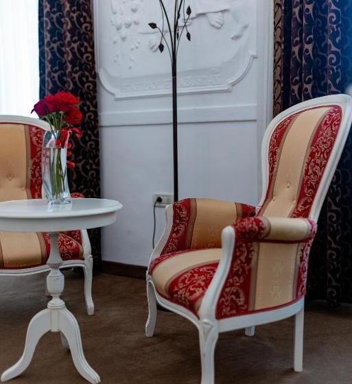 Quarto Deluxe com Sacada, Boutique Hotel Kaštel