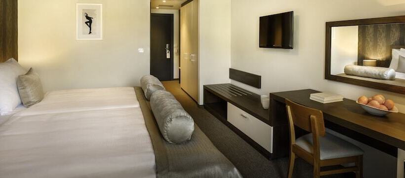 اتاق استاندارد با بالکن, Remisens Bel Moretto   Hotel Metropol Annexe