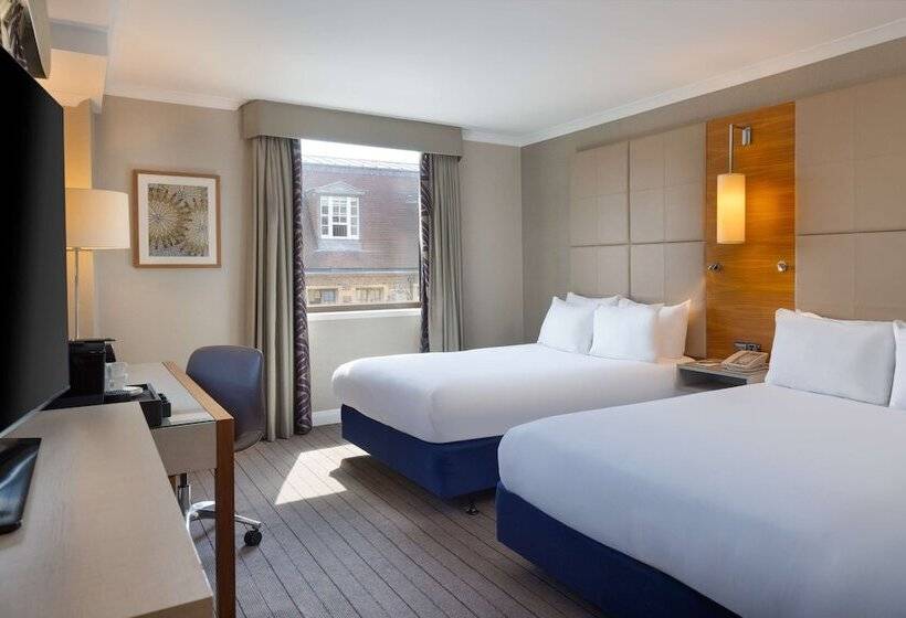 اتاق استاندارد با 2 تخت دوبل, Hilton Cambridge City Centre