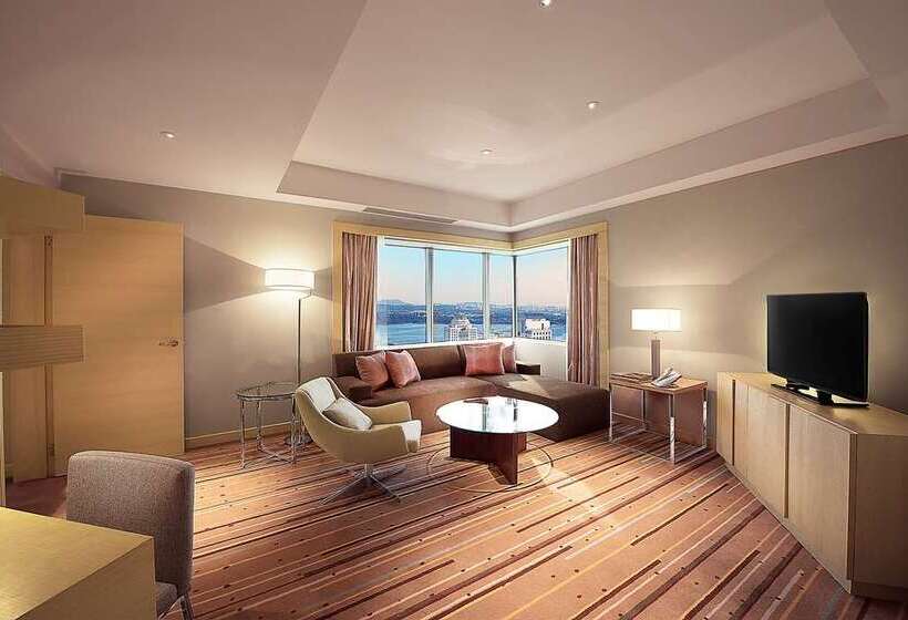 اتاق اجرایی با تخت بزرگ, Hilton Cambridge City Centre