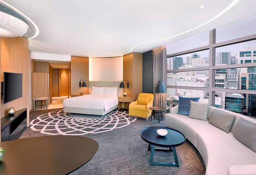 اتاق اجرایی با تخت بزرگ, Hilton Cambridge City Centre