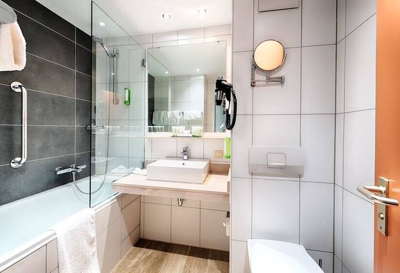 اتاق استاندارد با تخت دوبل, Holiday Inn Munich   South, An Ihg