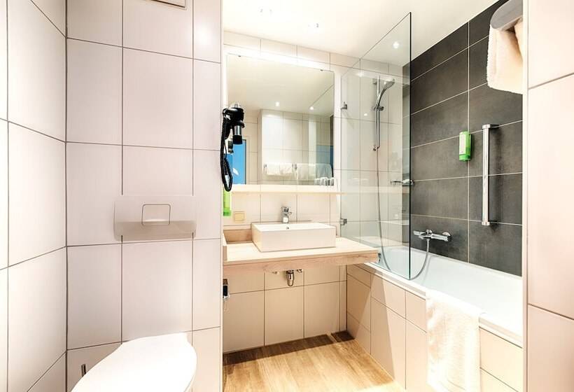 اتاق استاندارد با تخت دوبل, Holiday Inn Munich   South, An Ihg