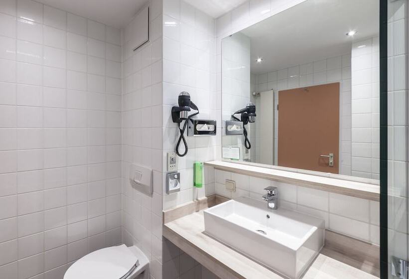 اتاق استاندارد با تخت دوبل, Holiday Inn Munich   South, An Ihg