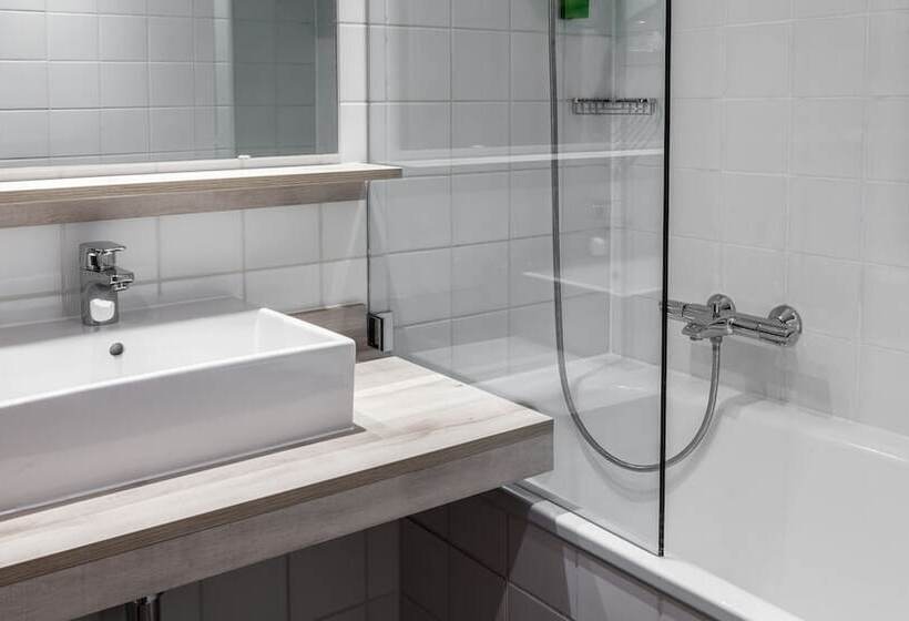 اتاق استاندارد با 2 تخت دوبل, Holiday Inn Munich   South, An Ihg