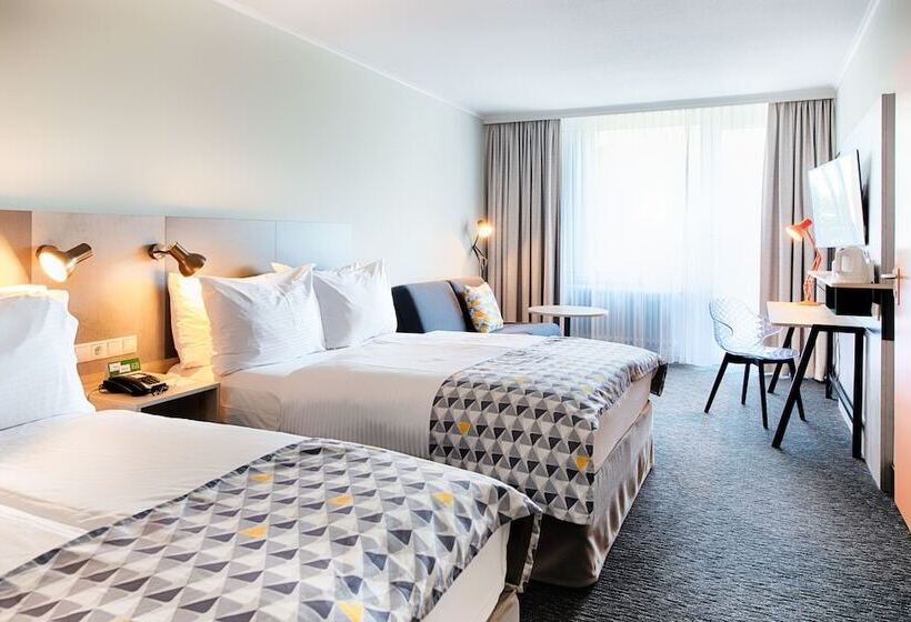 اتاق استاندارد با 2 تخت دوبل, Holiday Inn Munich   South, An Ihg
