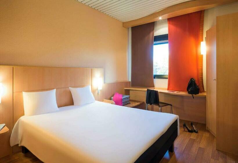 اتاق پرمیوم, Ibis Milano Ca Granda