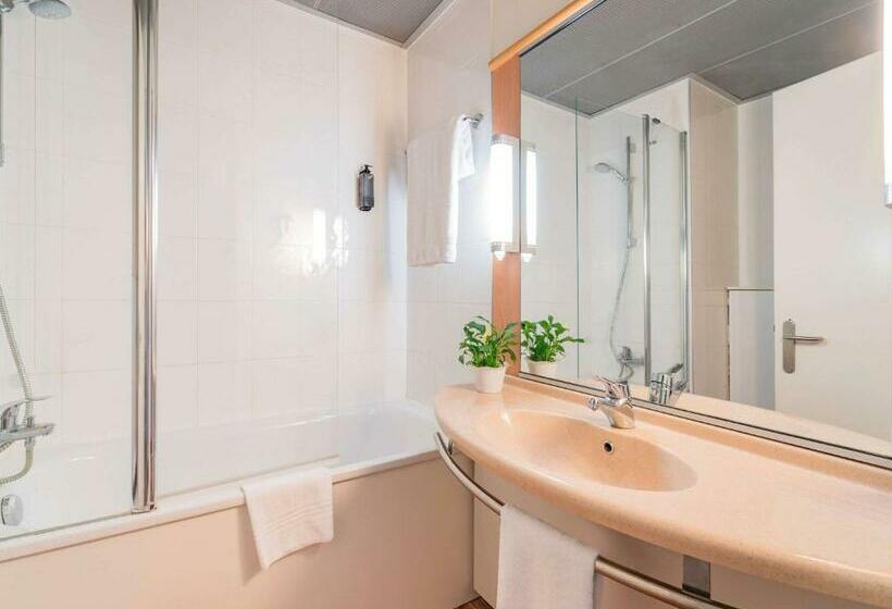 اتاق پرمیوم, Ibis Milano Ca Granda